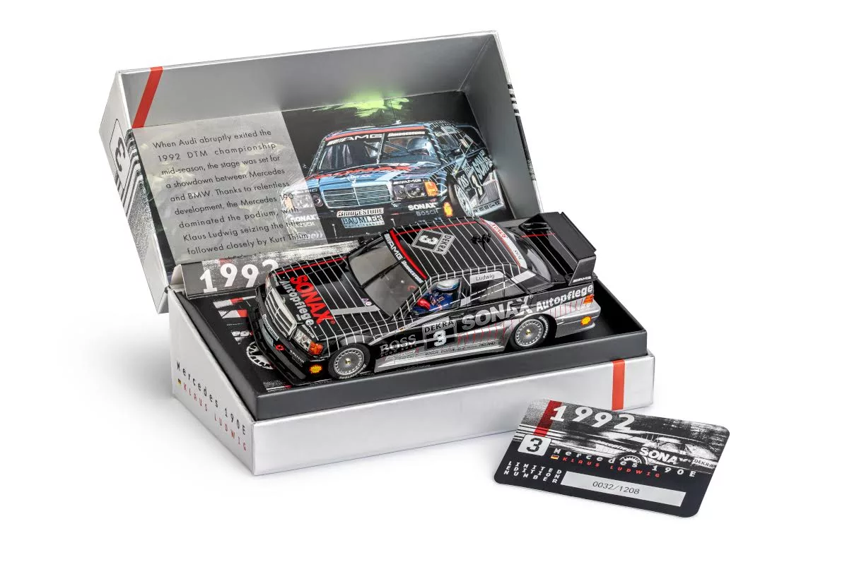 CW25 Mercedes 190E DTM winner 1992 in special presentation box